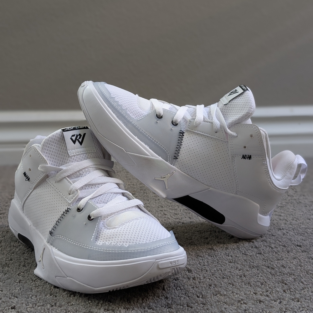 New Jordan Kid's Sneakers White and Gray